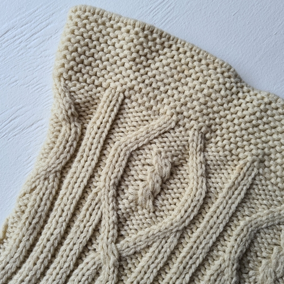 🛑SALE🛑 Warm Winter Beige Knitted Scarf Snood - Picture 7 of 12